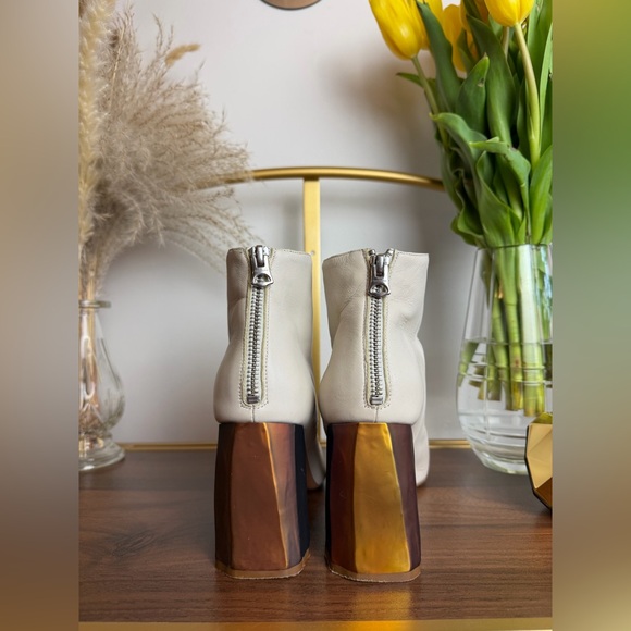 Acne Studios Off-White Leather Ankle Boots Sculptural Metallic Heel - Picture 8 of 15